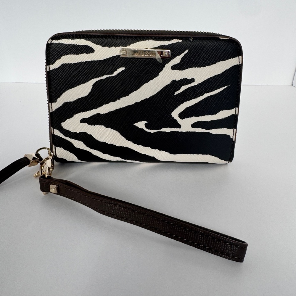Stella & Dot Chelsea Zebra Stripe Zip Around Tech Wallet